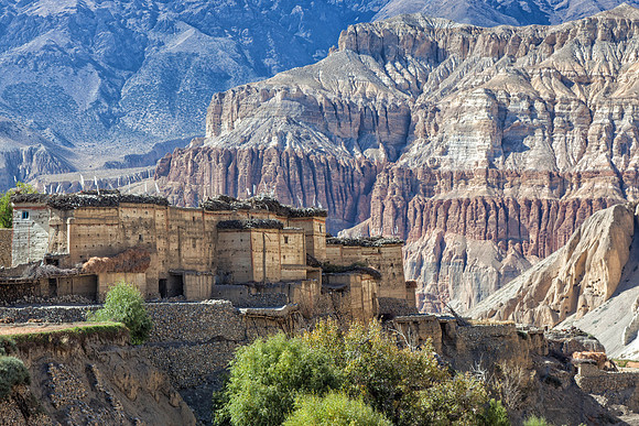 Mustang Nepal trekking