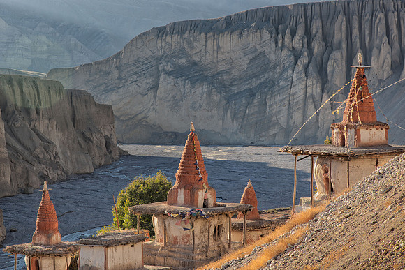 Mustang Nepal trekking